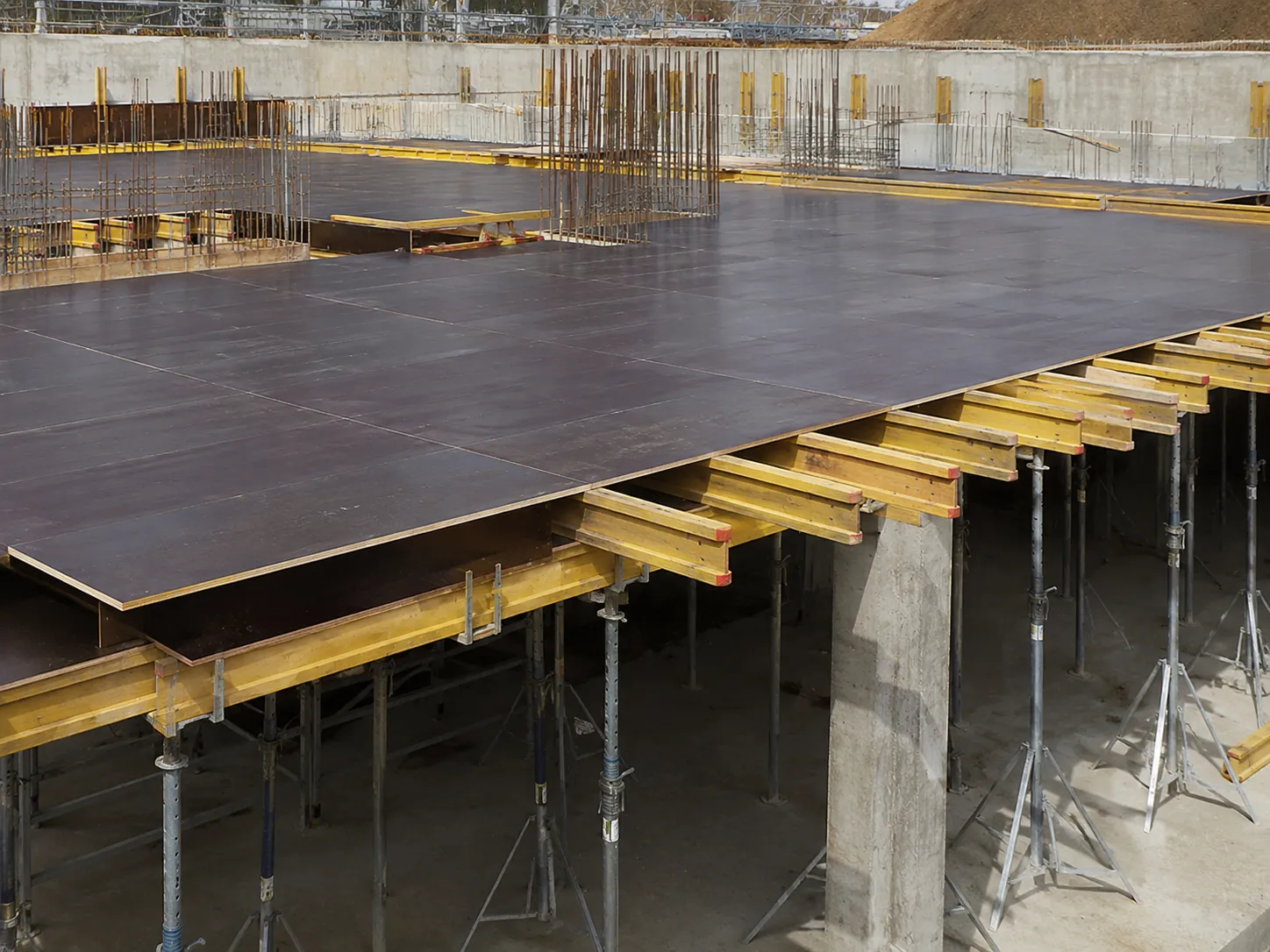 Film faced plywood used for concrete slab formwork
